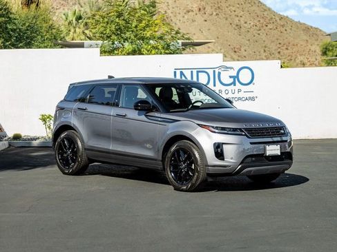 Used 2025 Land Rover Range Rover Evoque S image 4