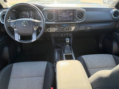 Used 2022 Toyota Tacoma TRD Sport image 22