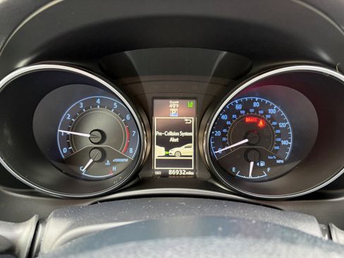 Used 2018 Toyota Corolla iM image 48