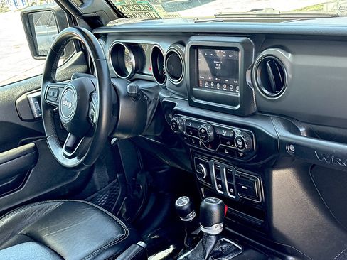 Used 2022 Jeep Wrangler Sport AWD/4WD image 26