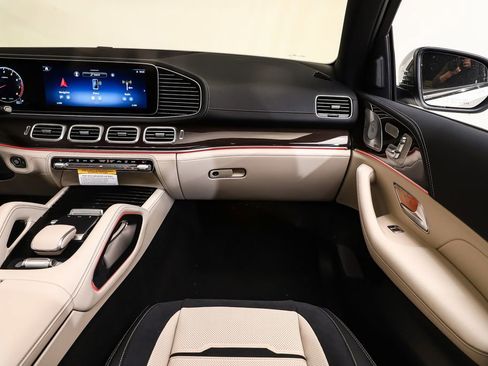 New 2026 Mercedes-Benz GLE 53 AMG 4MATIC Coupe image 18