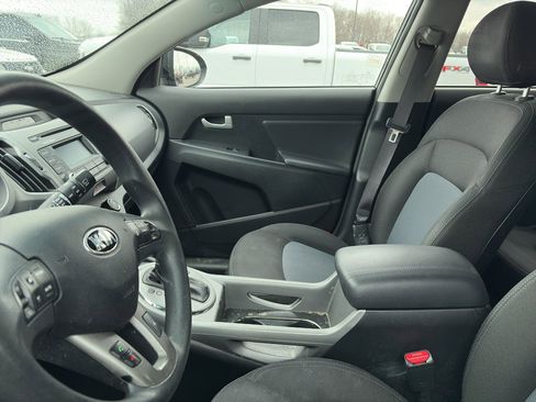Used 2016 Kia Sportage LX image 5