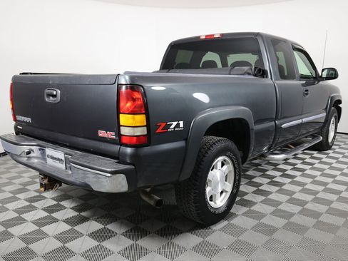 Used 2005 GMC Sierra 1500 SLE w/ Safe And Sound Package image 2