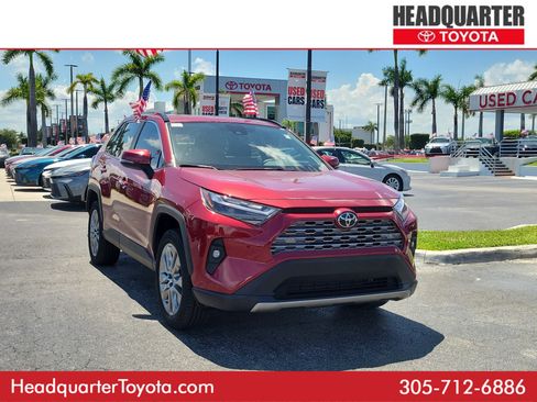 Used 2025 Toyota RAV4 Limited FWD image 1