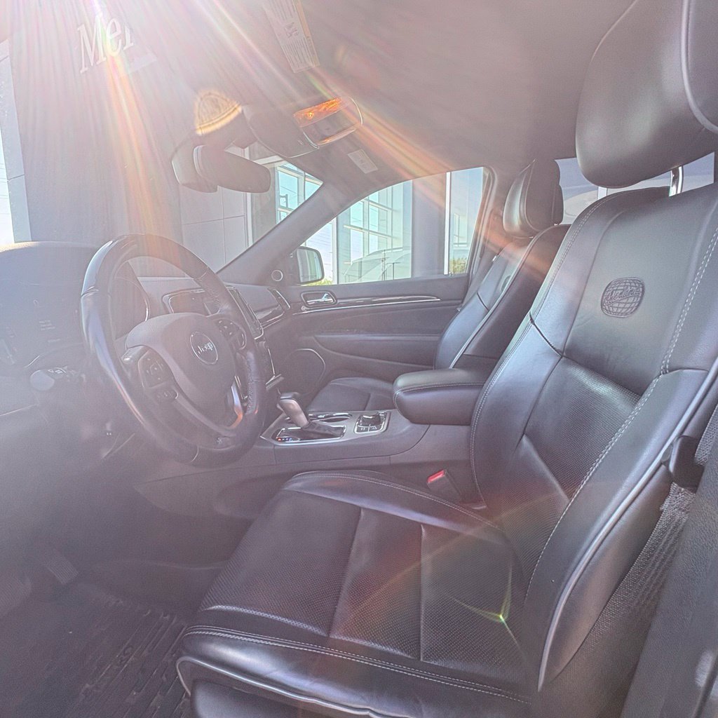 Used 2021 Jeep Grand Cherokee Overland AWD/4WD image 10