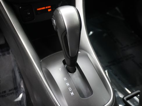 Used 2019 Chevrolet Trax LT w/ LT Convenience Package FWD image 20