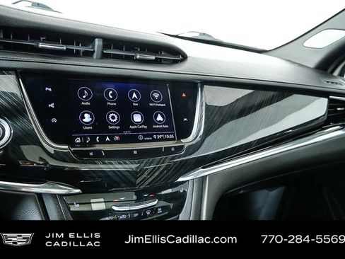 Used 2020 Cadillac XT6 Premium Luxury image 14