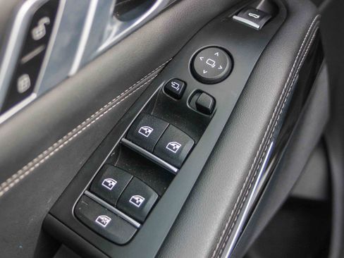 Used 2023 BMW X5 xDrive40i w/ Premium Package image 25