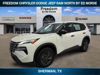 Used 2024 Nissan Rogue S FWD video 1