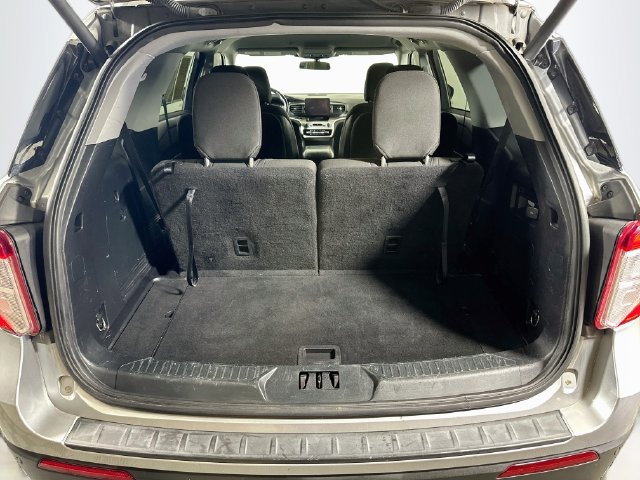 Used 2020 Ford Explorer XLT w/ Comfort Package AWD/4WD image 30