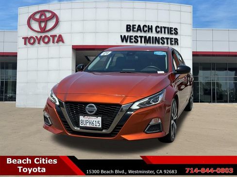 Used 2021 Nissan Altima 2.5 SR FWD image 5