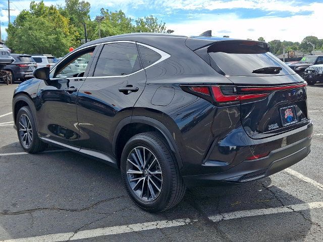 Used 2022 Lexus NX 350 AWD image 3