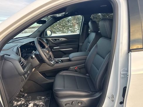 New 2026 Chevrolet Traverse LT w/ Enhanced Driving Package image 9