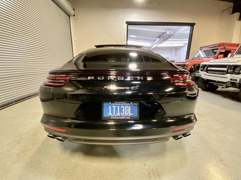 Used 2020 Porsche Panamera 4S image 9