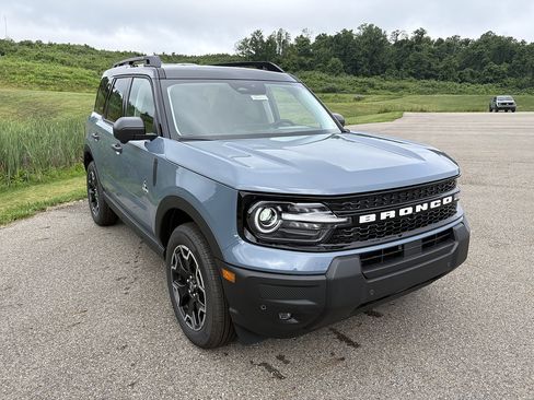 New 2026 Ford Bronco Sport Outer Banks w/ Outer Banks Tech Package+ AWD/4WD image 7