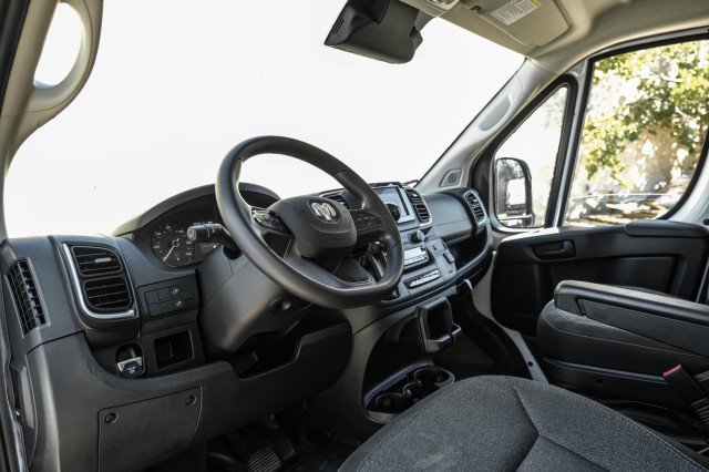 Used 2023 RAM ProMaster 2500 FWD image 2