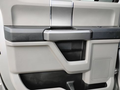 Used 2022 Ford F250 XLT w/ XLT Premium Package image 16