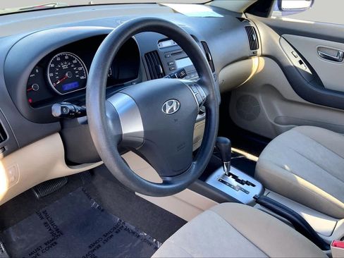Used 2010 Hyundai Elantra GLS FWD image 17