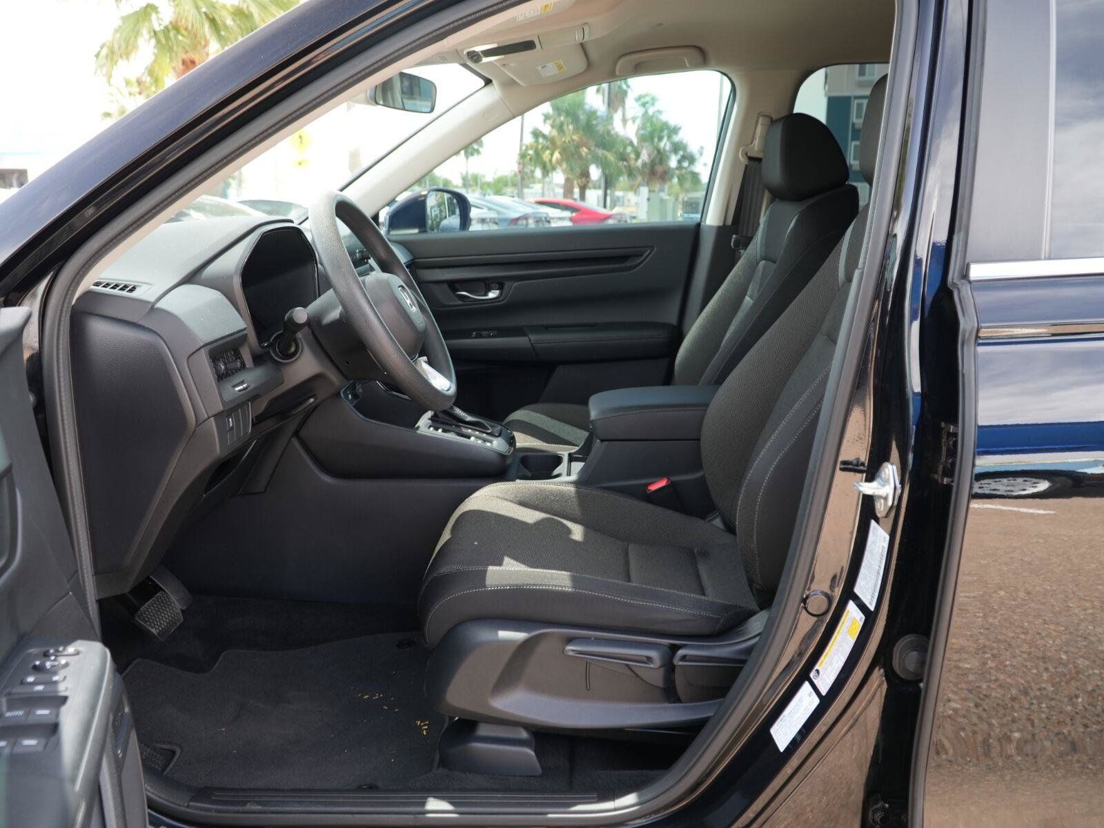 Used 2025 Honda CR-V LX image 7