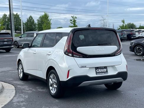 Certified 2024 Kia Soul LX w/ Option Group 015 FWD image 5