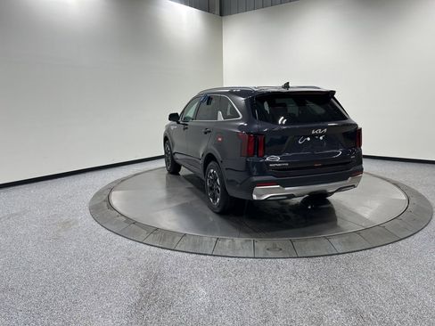 New 2026 Kia Sorento S AWD/4WD image 8
