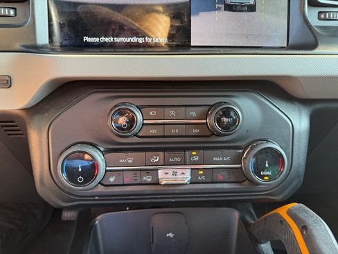 Used 2022 Ford Bronco Badlands AWD/4WD image 16