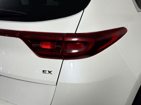 Used 2022 Kia Sportage EX FWD image 34