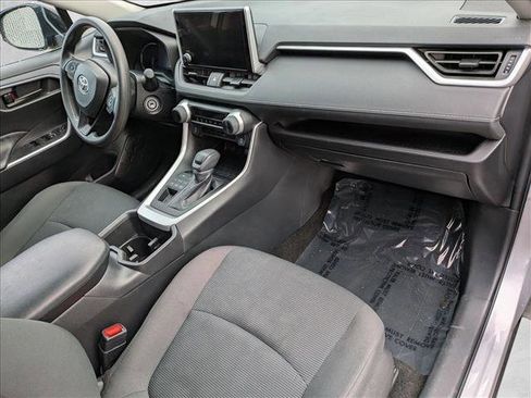 Used 2024 Toyota RAV4 LE image 20