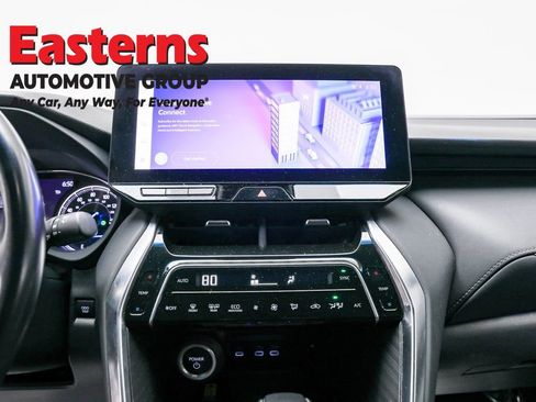 Used 2023 Toyota Venza Nightshade AWD/4WD image 12