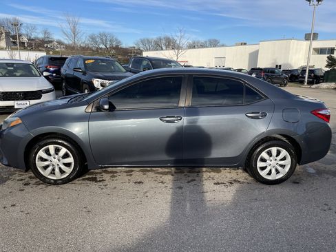 Used 2015 Toyota Corolla LE image 8