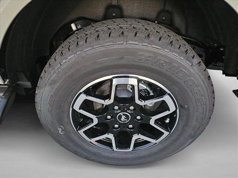 New 2025 Ford Bronco Outer Banks image 9