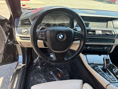 Used 2011 BMW 550i Sedan RWD image 17