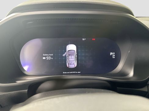 Certified 2023 Volvo C40 P8 Recharge Ultimate image 11