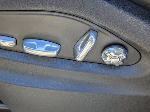 Used 2019 Porsche Cayenne image 21