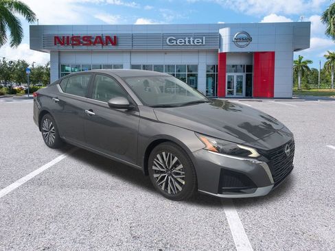 New 2025 Nissan Altima 2.5 SV w/ SV Premium Package image 3