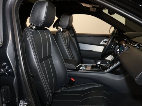 Used 2023 Land Rover Range Rover Velar R-Dynamic S image 17