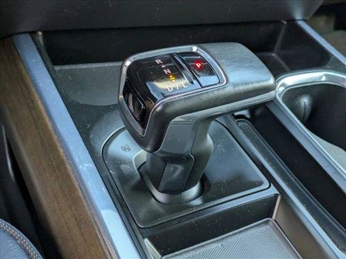 Used 2024 Chevrolet Silverado 1500 High Country w/ Technology Package image 12