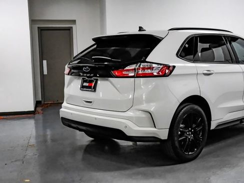 Used 2022 Ford Edge ST-Line AWD/4WD image 9