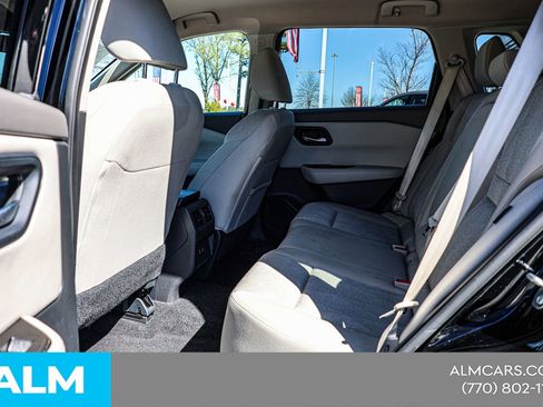 Used 2025 Nissan Rogue SV image 19