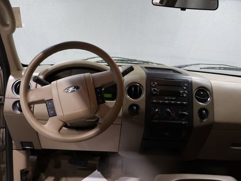 Used 2004 Ford F150 XLT image 17