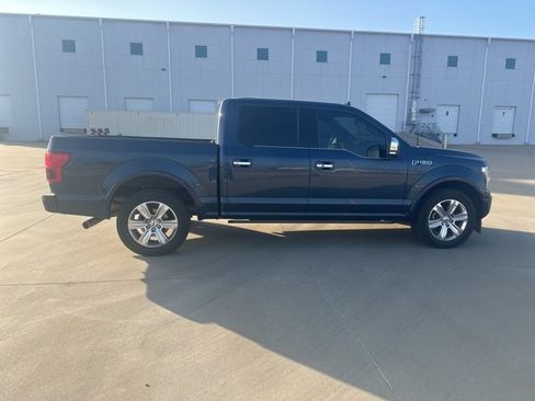 Used 2018 Ford F150 Platinum w/ Equipment Group 701A Luxury image 4