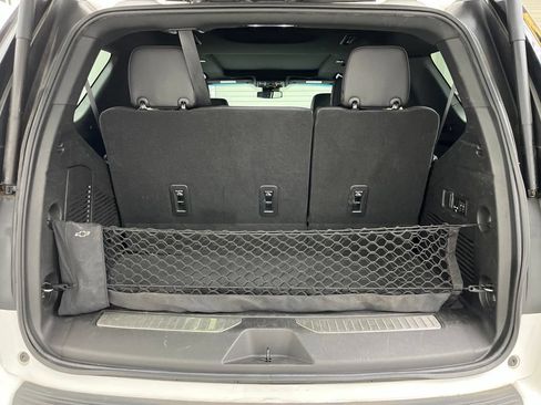 Used 2023 Chevrolet Tahoe Z71 w/ Luxury Package AWD/4WD image 26