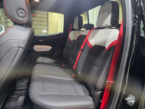 Used 2025 GMC Canyon AT4 w/ AT4X Package AWD/4WD image 23