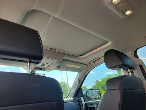 Used 2018 Chevrolet Silverado 1500 LTZ RWD image 17