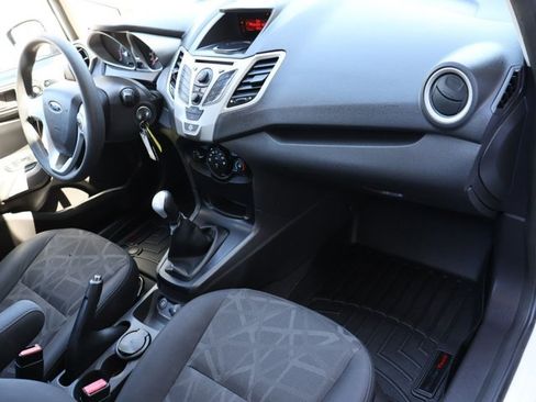 Used 2012 Ford Fiesta SE FWD image 24
