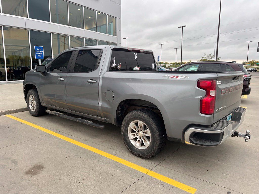 Used 2021 Chevrolet Silverado 1500 LT AWD/4WD image 13