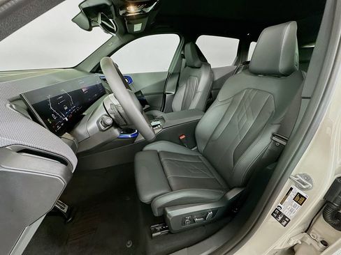 Used 2026 BMW X3 xDrive30 w/ Premium Package image 21