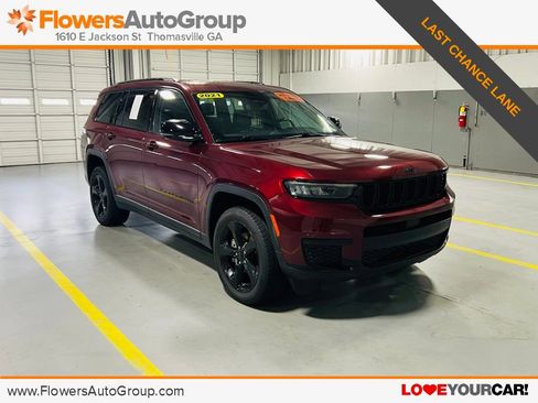 Used 2021 Jeep Grand Cherokee L Laredo RWD image 1