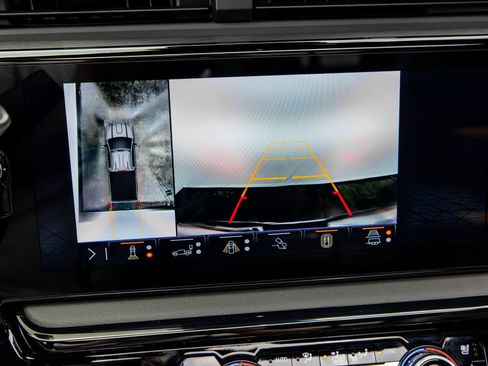 Used 2025 GMC Sierra 2500 AT4 w/ AT4 Premium Plus Package AWD/4WD image 53