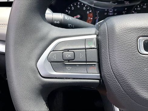 Used 2025 Jeep Compass Limited AWD/4WD image 10